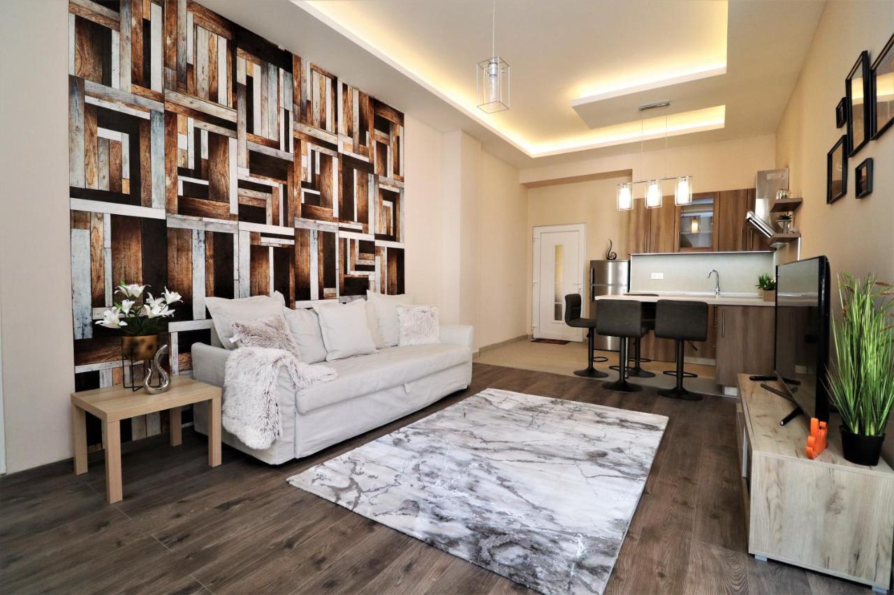 King Charles Residences — Photos 2